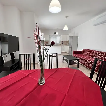 Pafia Sunbeach Townhouse Feriehus Paphos