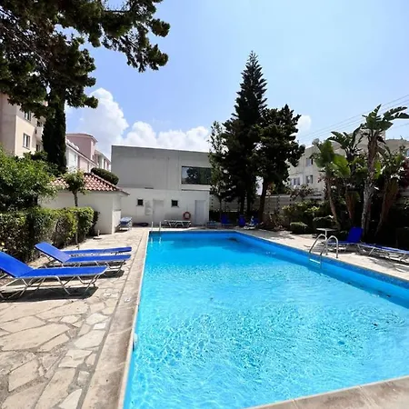 Holiday home Pafia Sunbeach Townhouse