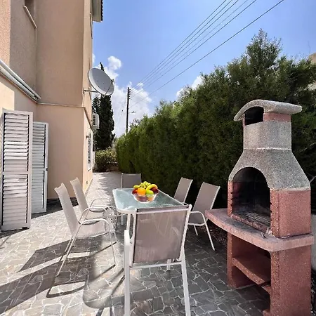 Дом отдыха Pafia Sunbeach Townhouse *